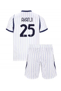 Inter Milan Manuel Akanji #25 Jalkapallovaatteet Lasten Vieraspeliasu 2026-27 Lyhythihainen (+ Lyhyet housut)